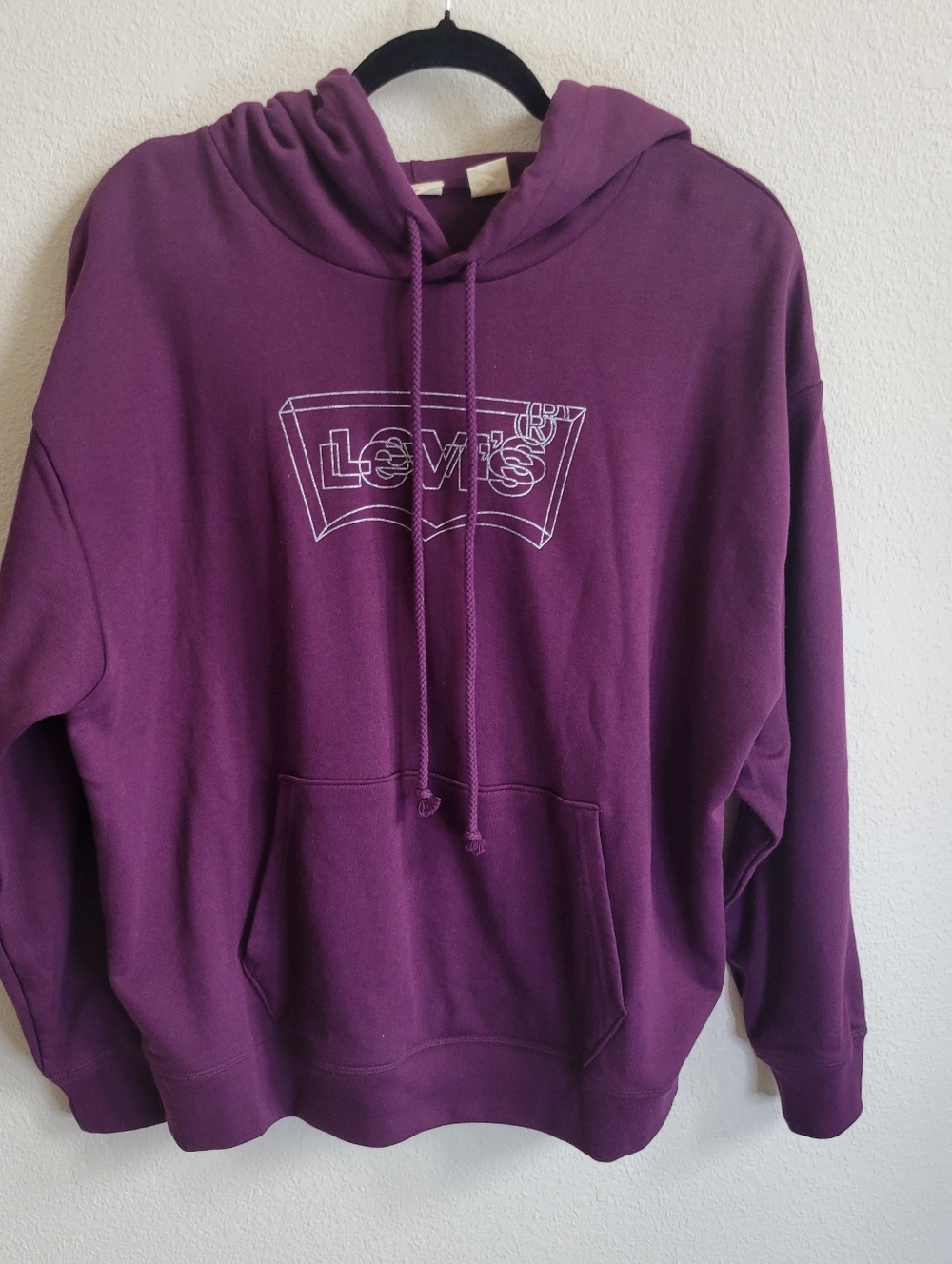 Levi's Women's Purple Hoodie With Sparkly Logo & Front Pocket Size Extra Large
